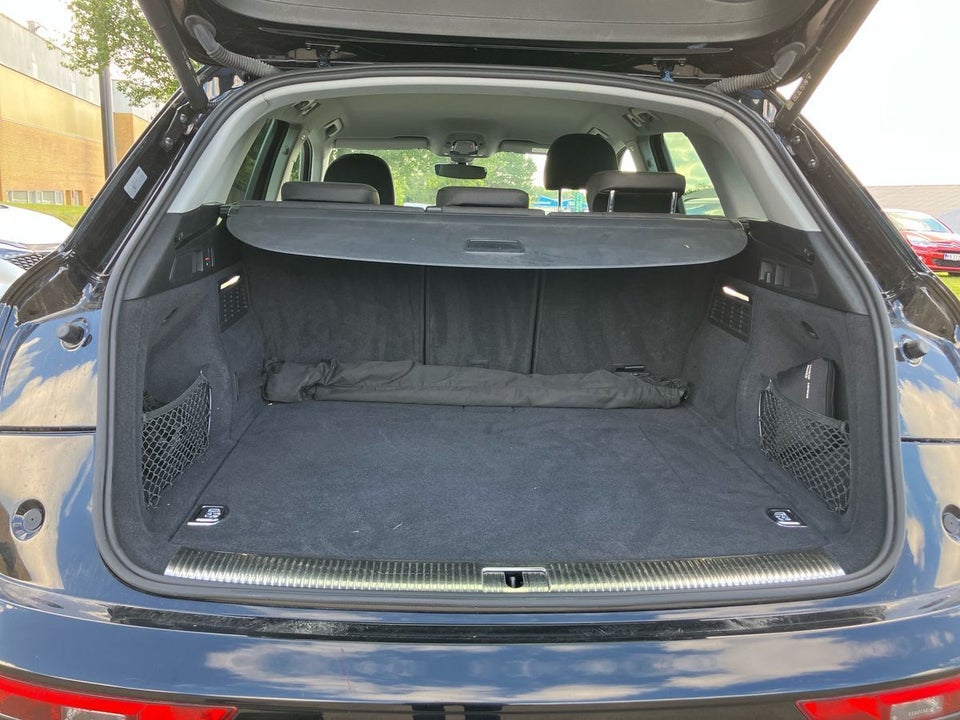 Audi Q5 50 TFSi e Prestige quattro S-tr. 5d