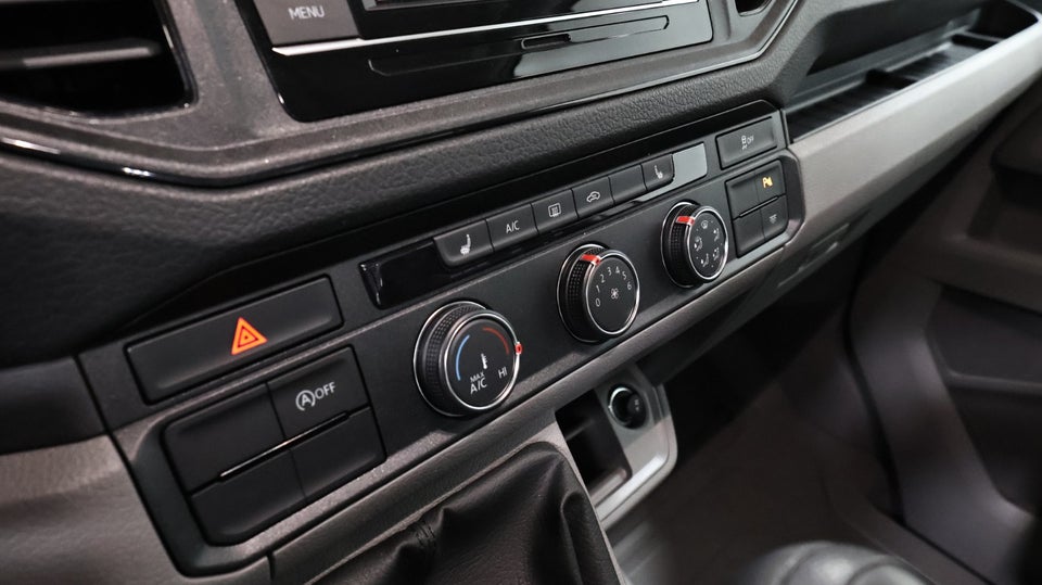 VW Crafter 35 2,0 TDi 140 Kombi aut.