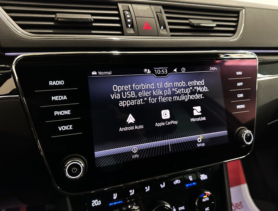 Skoda Superb 1,4 TSi iV Laurin & Klement Combi DSG 5d