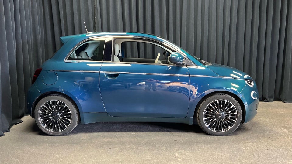 Fiat 500e 42 la Prima 3d