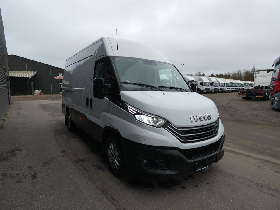 Iveco Daily 3,0 35S18 12m³ Van AG8