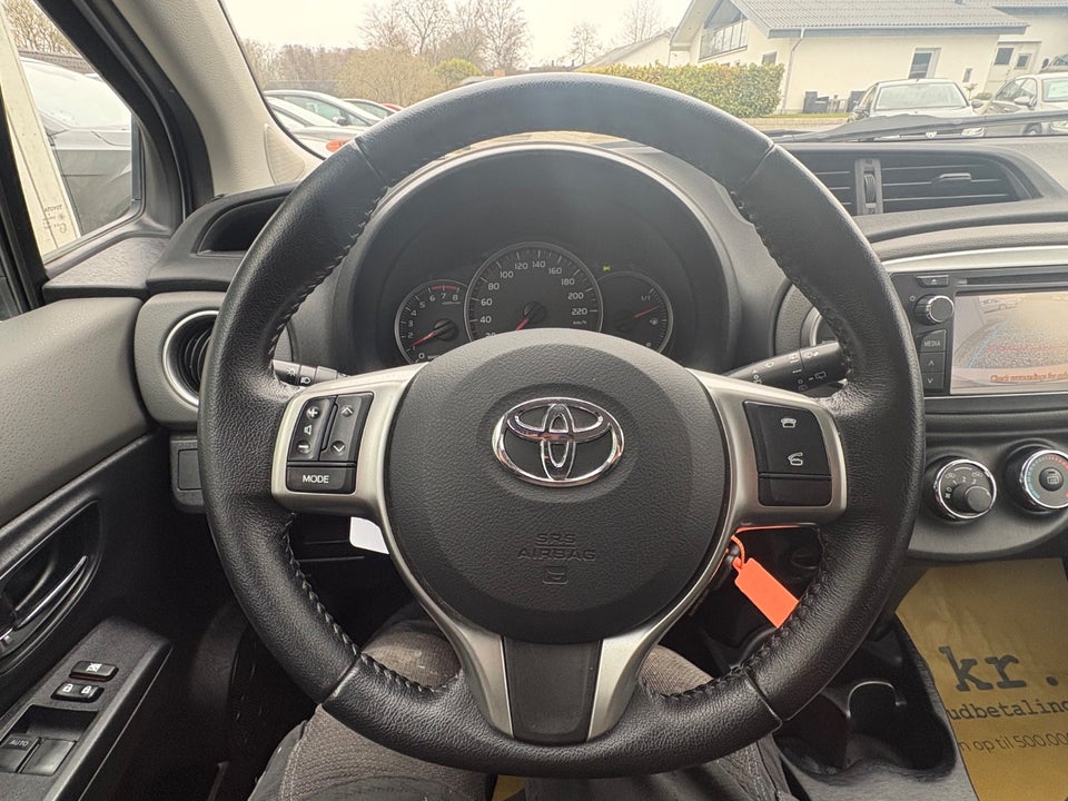 Toyota Yaris 1,0 VVT-i T2 Touch 5d