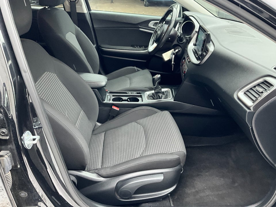 Kia Ceed 1,0 T-GDi Prestige SW 5d