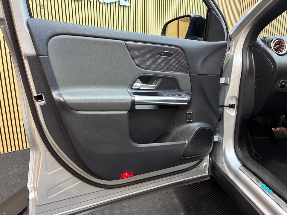 Mercedes EQA250 Electric Art 5d