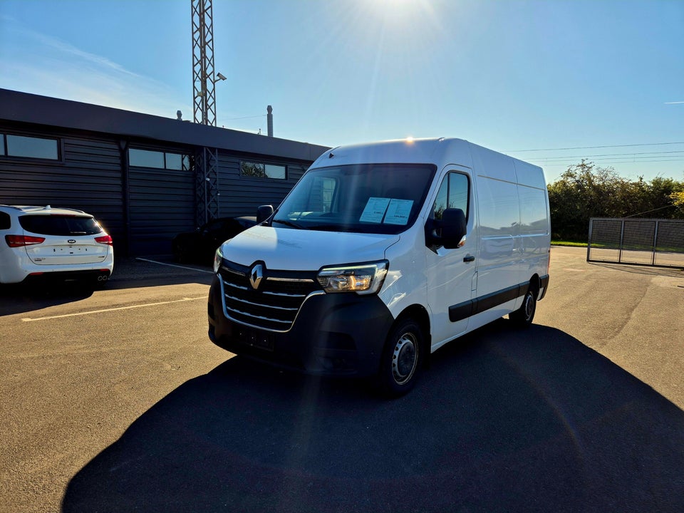 Renault Master IV T33 2,3 dCi 150 L2H2 Kassevogn