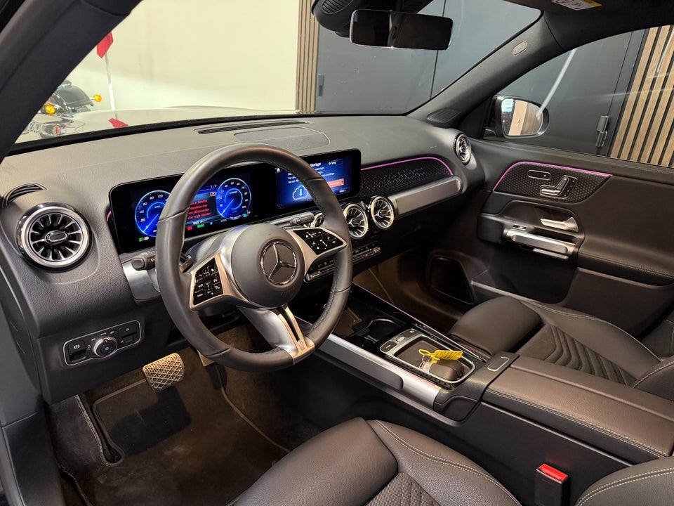 Mercedes EQB300 Progressive Advance 4Matic 5d