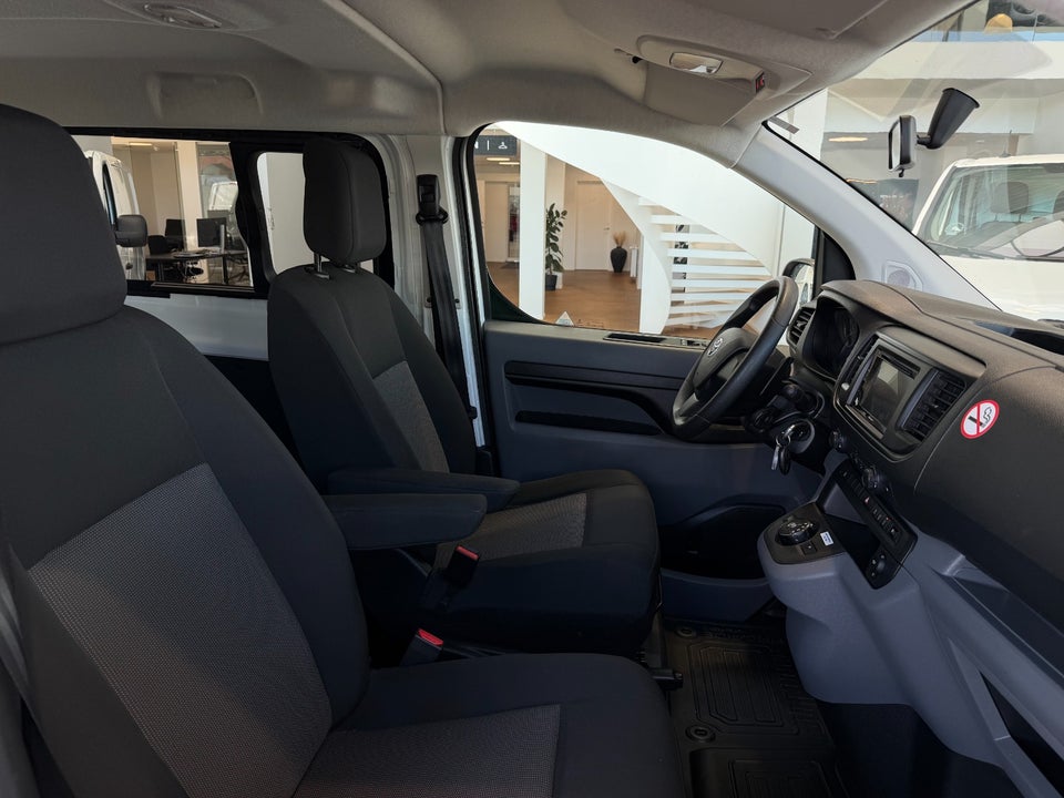 Toyota ProAce Verso 2,0 D 120 Medium Combi aut. 5d