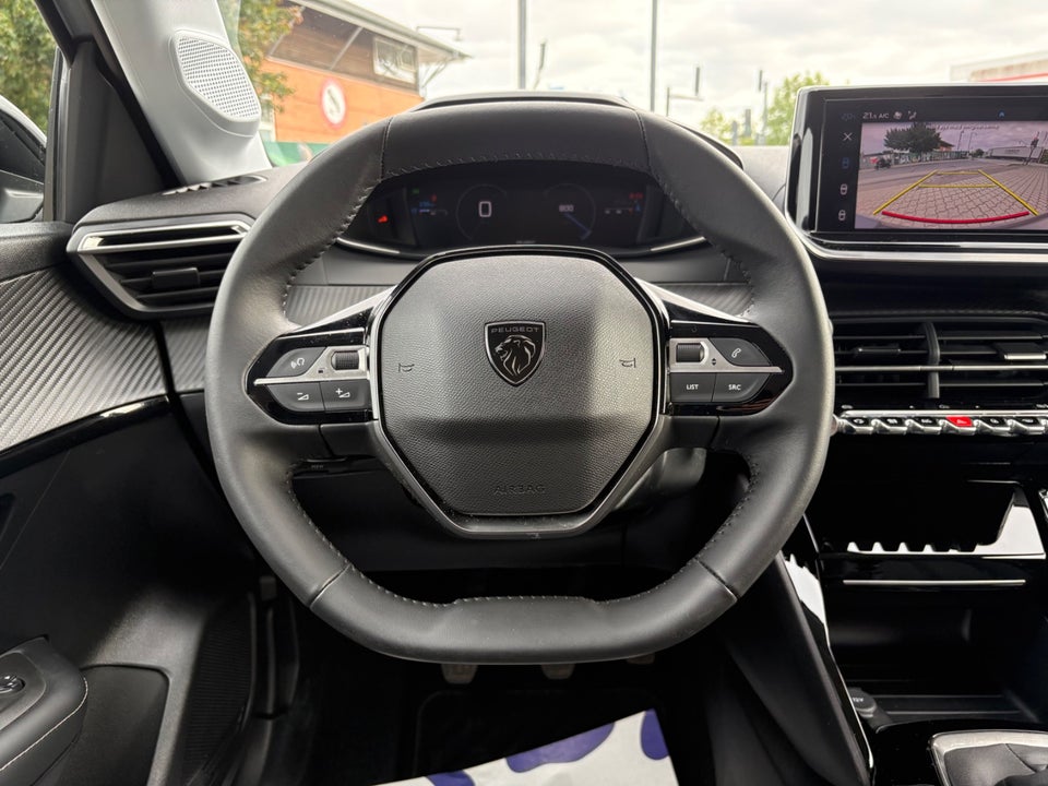 Peugeot 208 1,2 PureTech 100 Allure+ 5d