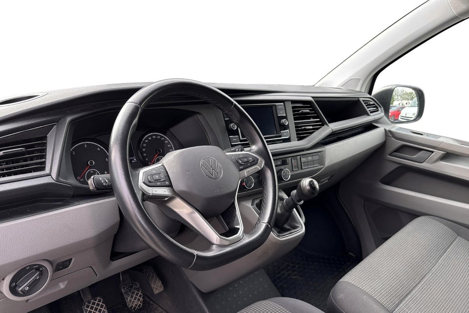 VW Transporter 2,0 TDi 110 Kassevogn lang