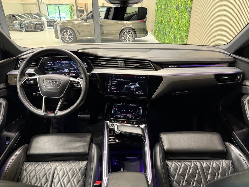 Audi e-tron 55 S-line quattro 5d