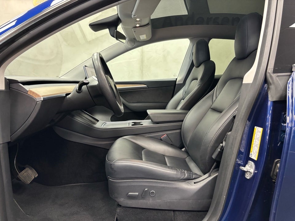 Tesla Model Y Long Range AWD 5d