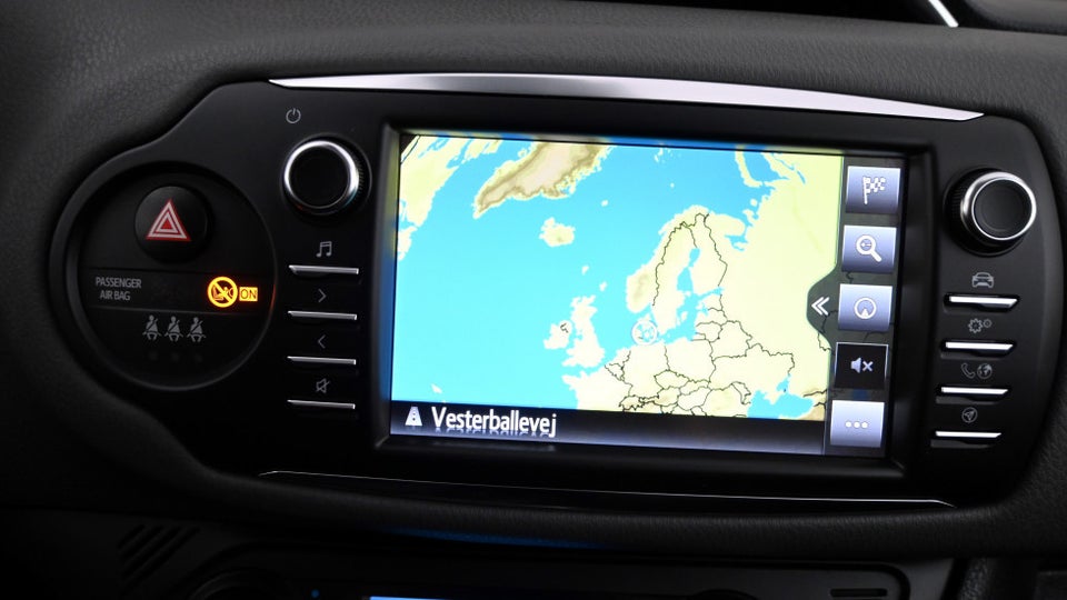 Volvo EX30 Extended Range Plus 5d