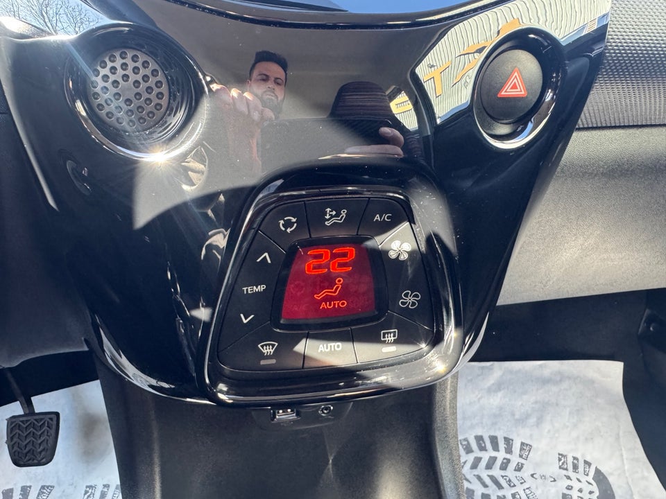 Citroën C1 1,0 VTi Feel 5d