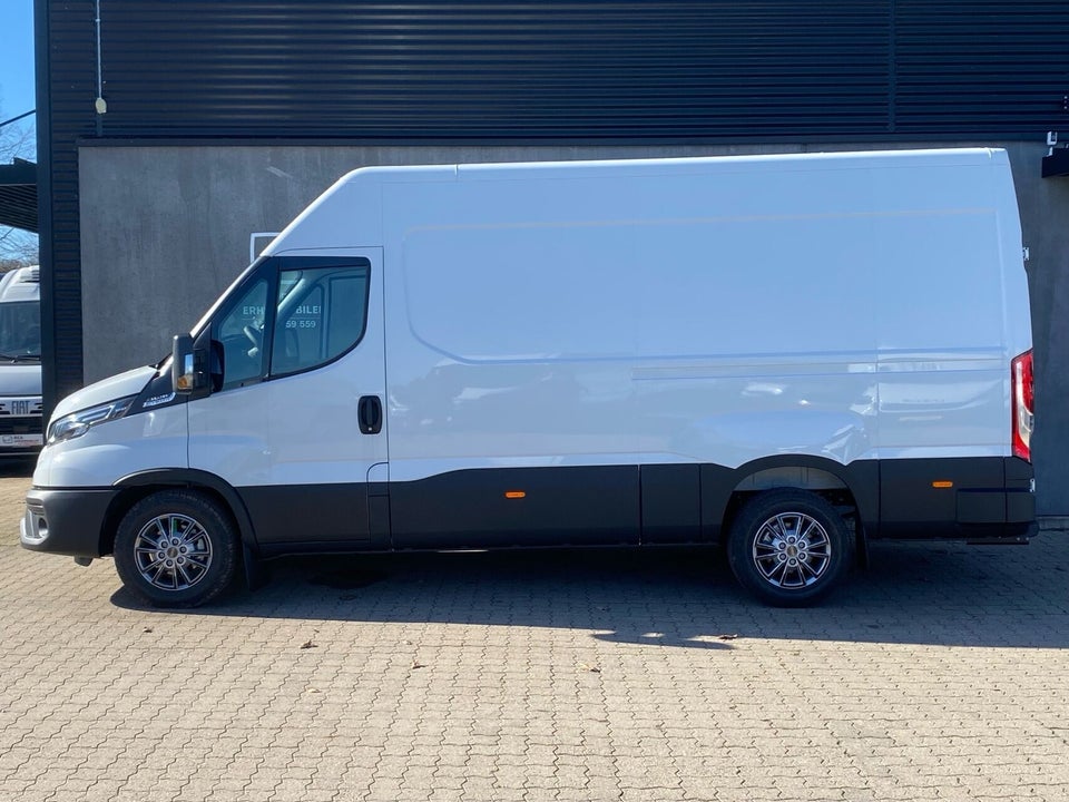 Iveco Daily 3,0 35S18 12m³ Van AG8