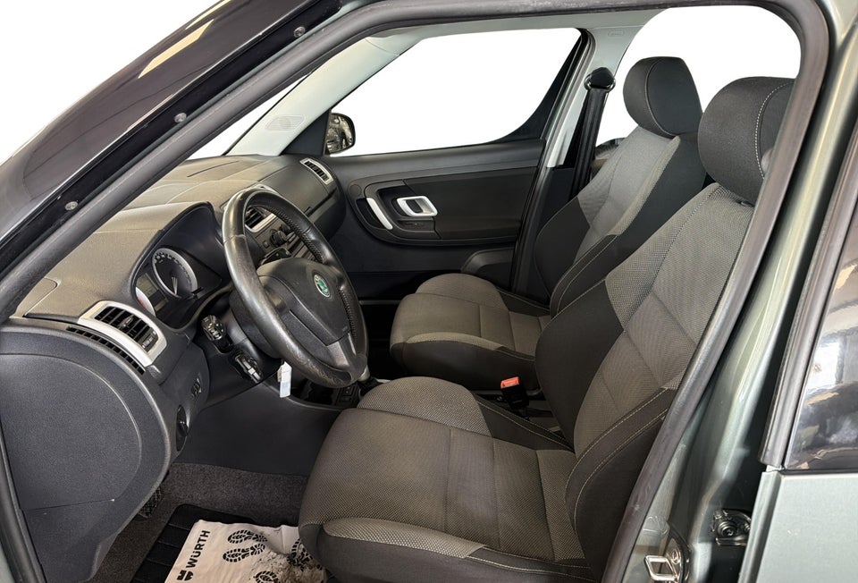 Skoda Roomster 1,6 16V Sport aut. 5d