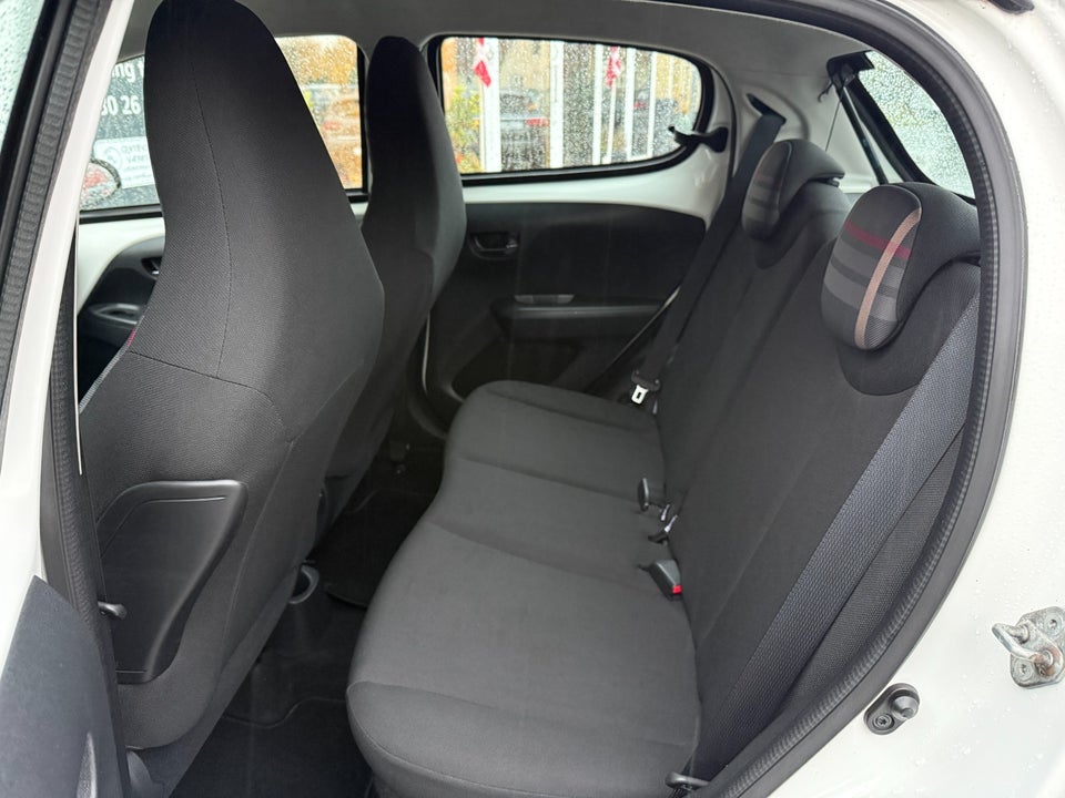 Peugeot 108 1,0 e-VTi 69 Allure 5d