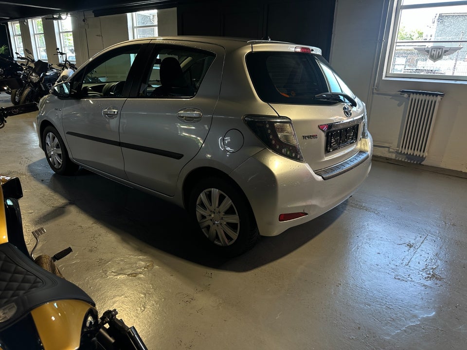 Toyota Yaris 1,5 Hybrid H2 Touch CVT 5d