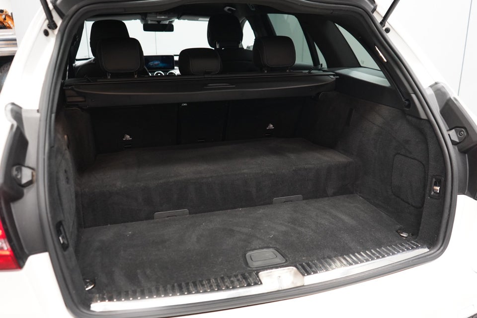 Mercedes C300 e 2,0 AMG Line stc. aut. 5d