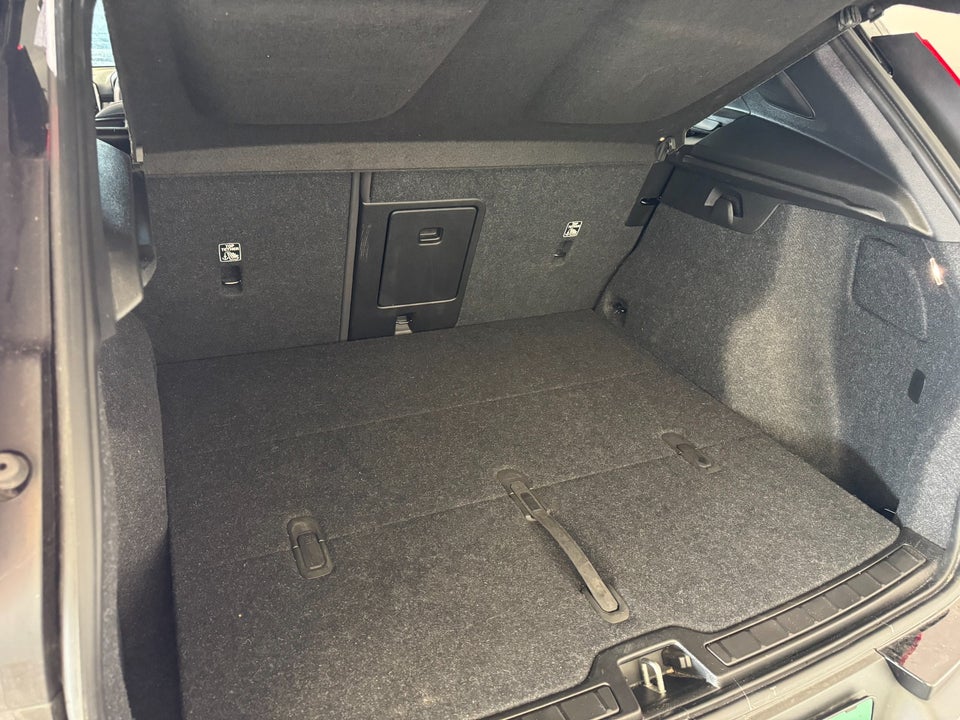 Volvo XC40 P6 ReCharge Plus 5d