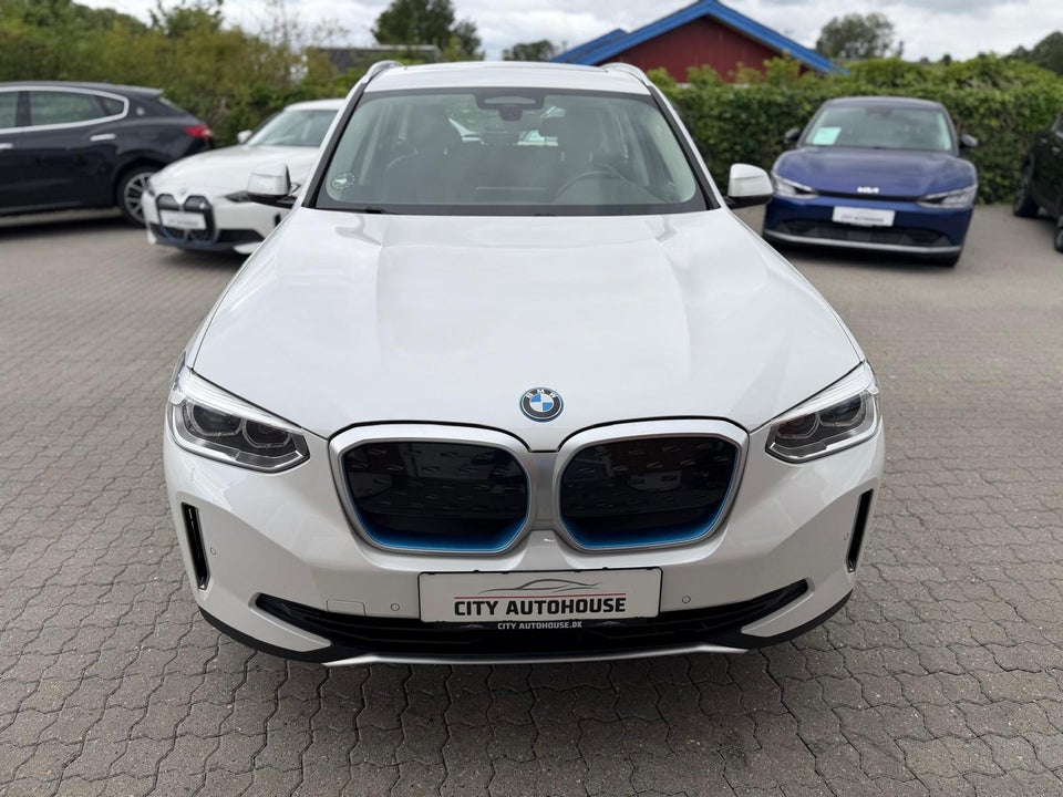 BMW iX3 Charged 5d
