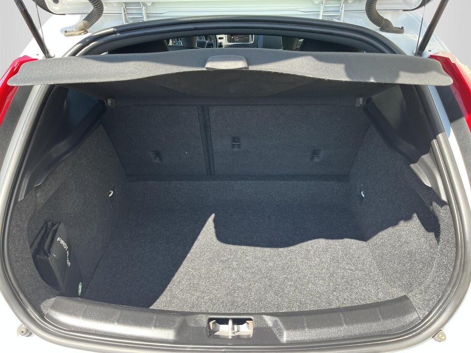 Volvo V40 CC 1,5 T3 152 Dynamic Edition aut. 5d