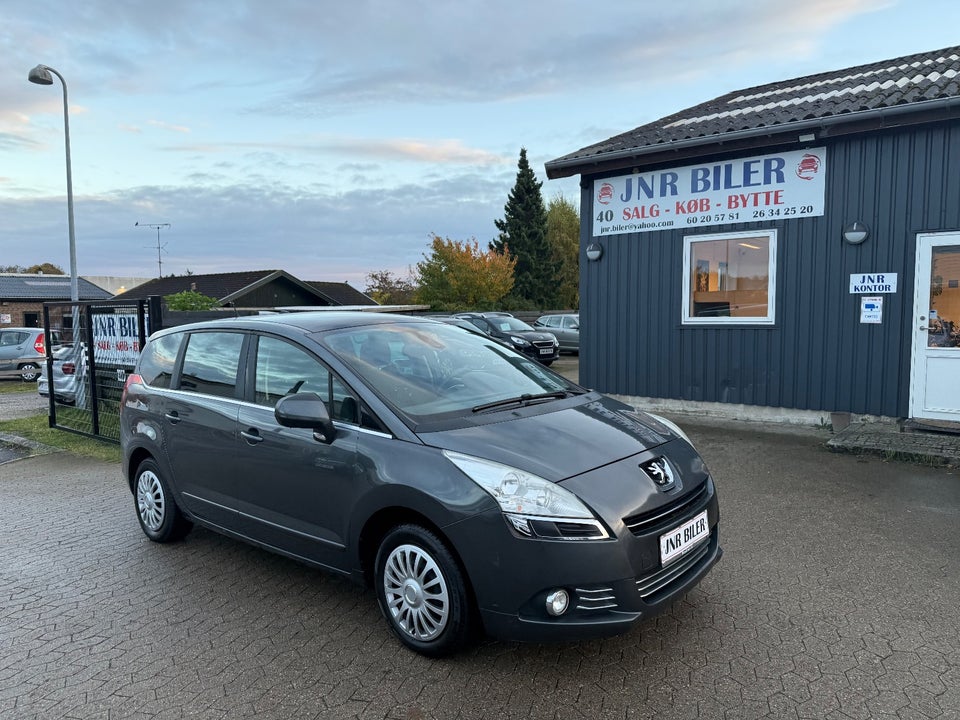 Peugeot 5008 1,6 HDi 110 Premium 7prs 5d