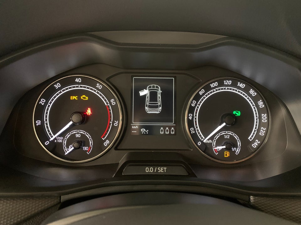 Skoda Kamiq 1,0 TSi 110 Tour de France DSG 5d