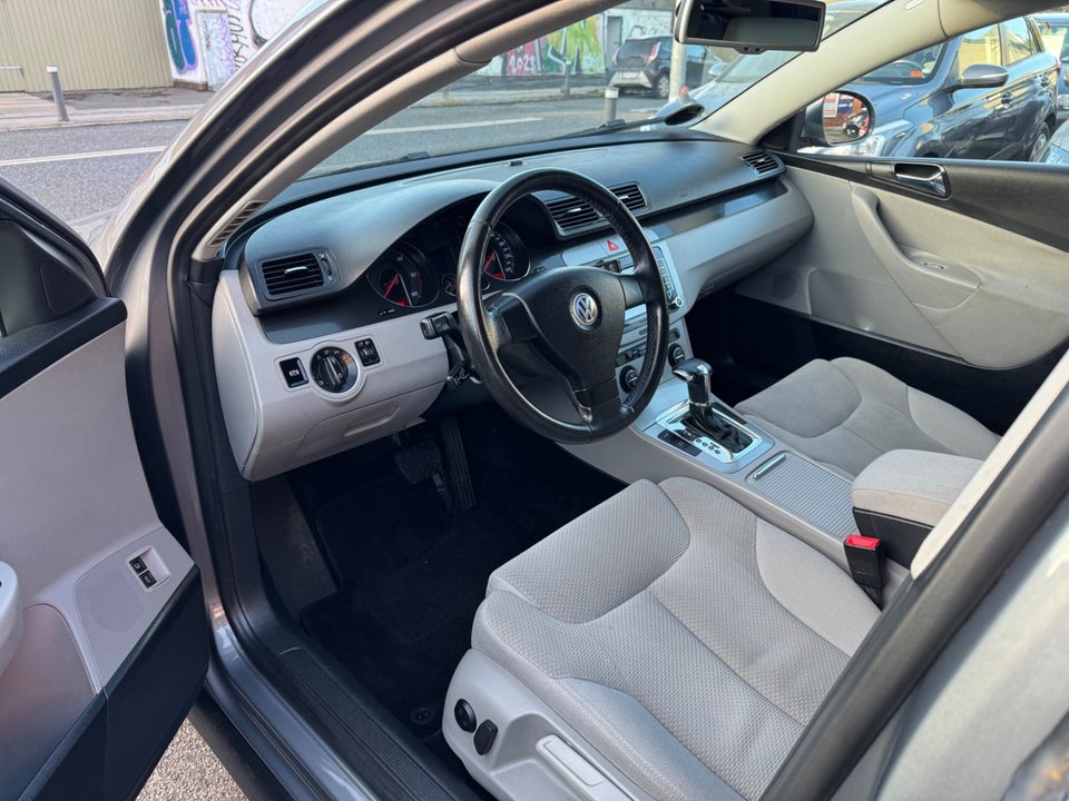 VW Passat 2,0 TDi 140 Comfortline Variant DSG 5d