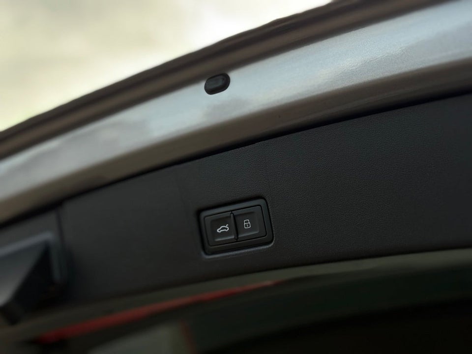 Audi Q4 e-tron 40 Advanced Sportback 5d