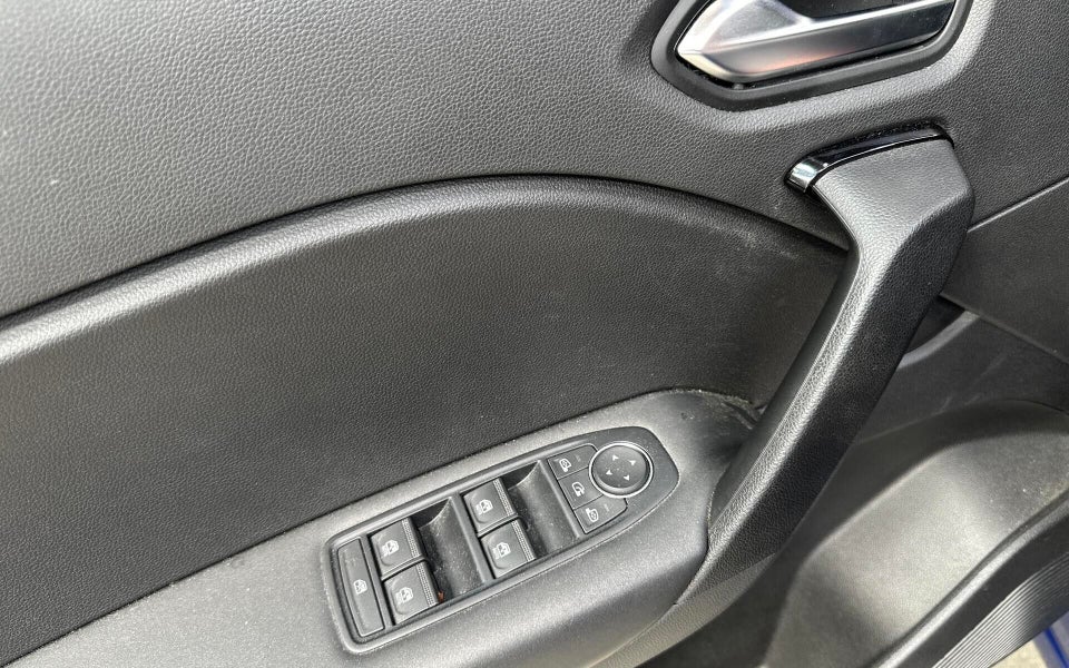 Renault Captur 1,6 E-Tech Zen 5d