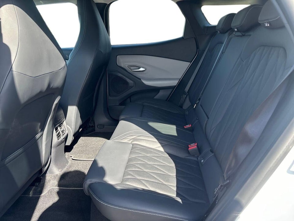 Ford Explorer 77 Premium Extended Range 5d