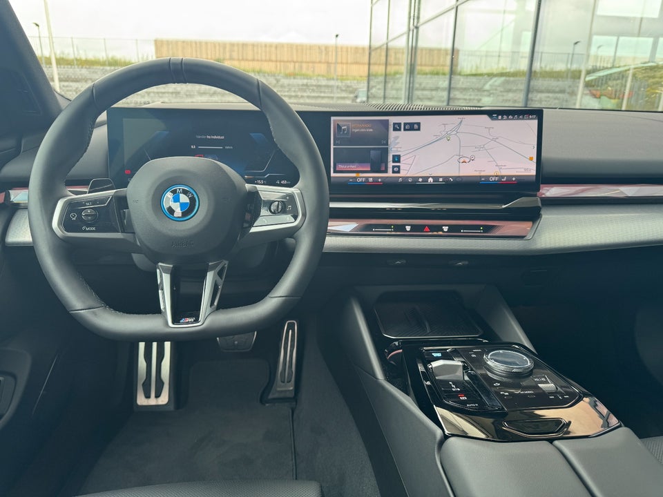BMW i5 eDrive40 M-Sport Pro 4d