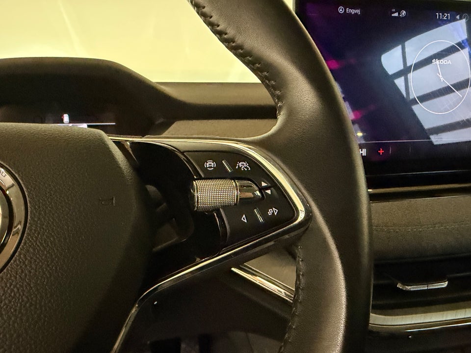 Skoda Enyaq 80 iV Plus Loft 5d