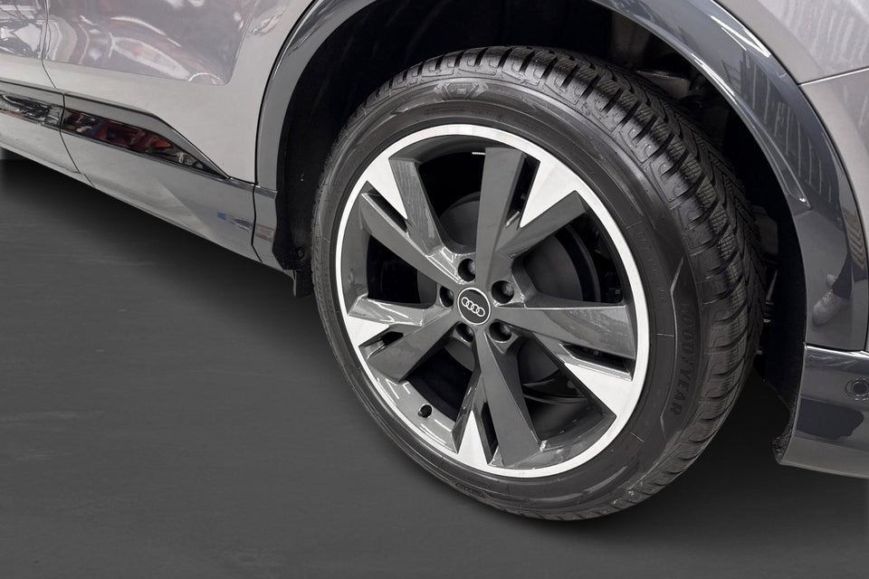 Audi Q4 e-tron 45 S-line Edition 5d