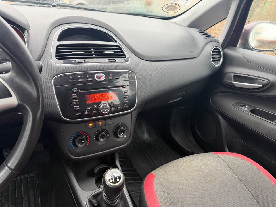 Fiat Punto 1,4 Dynamic 5d