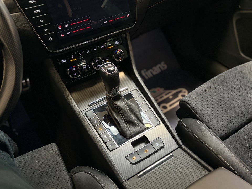 Skoda Superb 1,4 TSi iV Sportline Combi DSG 5d