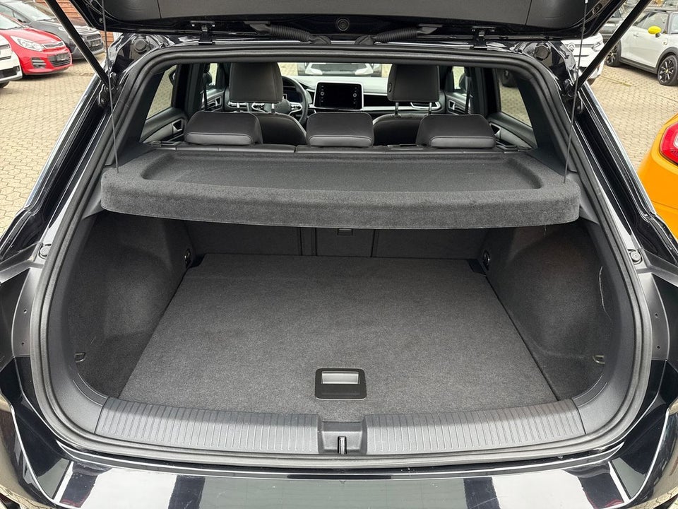 VW T-Roc 1,5 TSi 150 R-line DSG 5d