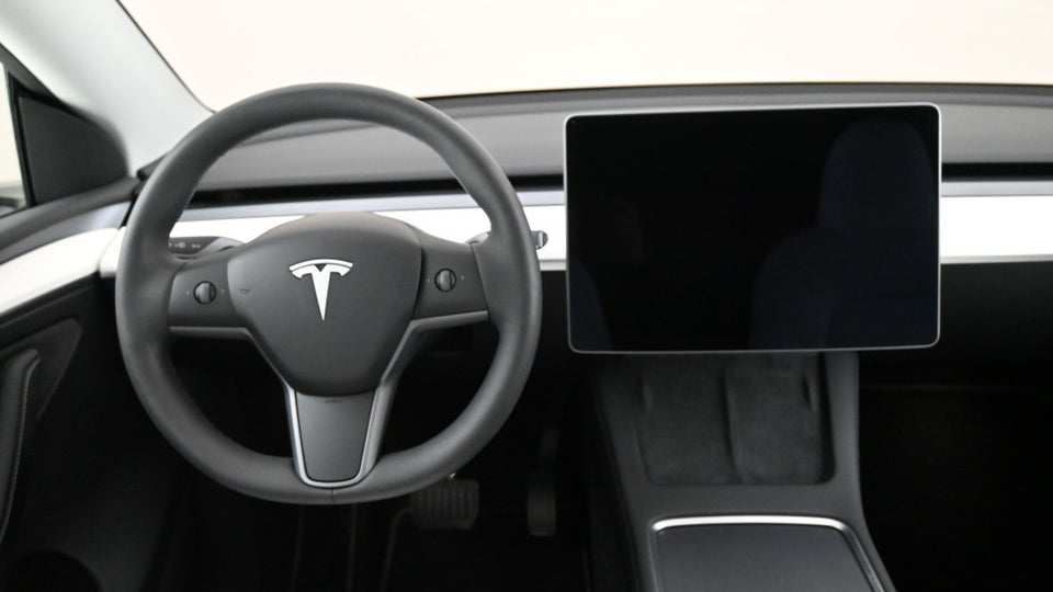 Tesla Model Y Long Range AWD 5d