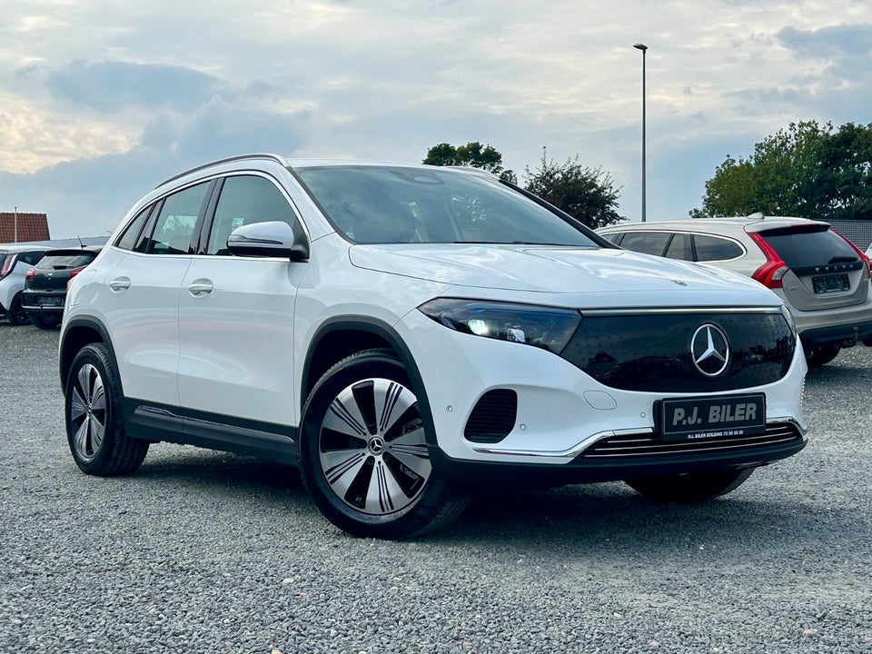 Mercedes EQA300 Progressive 4Matic 5d