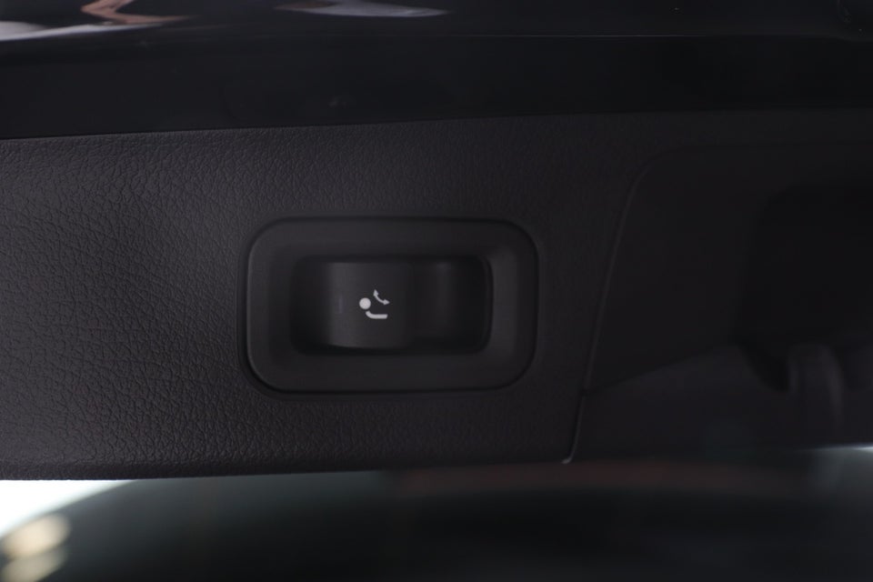 Mercedes EQA300 Progressive 4Matic 5d