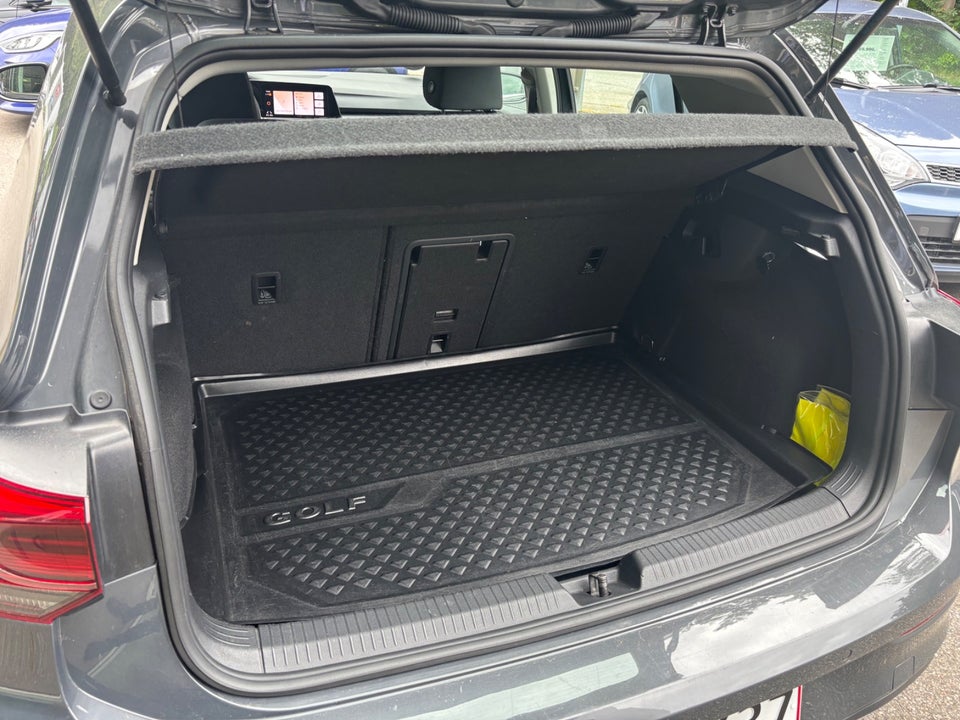 VW Golf VIII 1,5 eTSi 150 Style DSG 5d