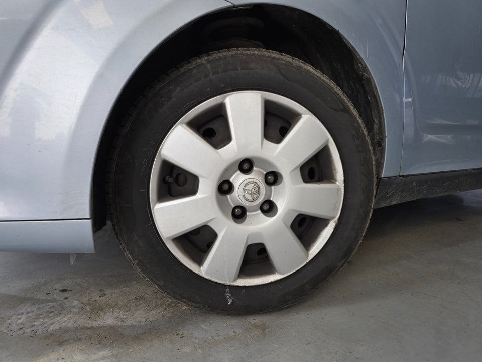 Toyota Corolla Verso 1,6 Terra 7prs 5d