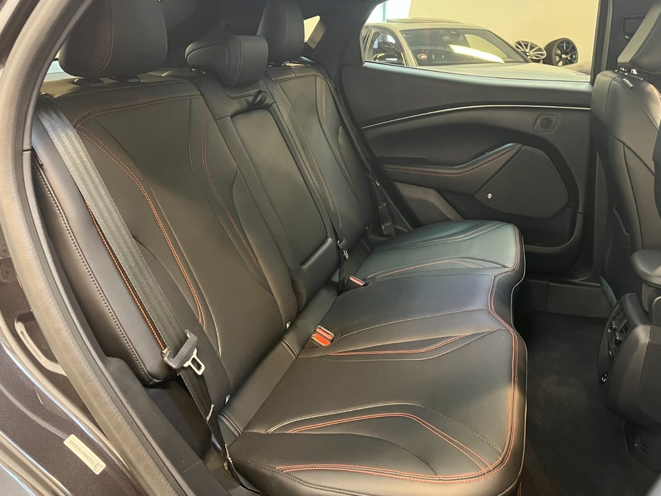 Ford Mustang Mach-E 98 Premium Extended Range AWD 5d