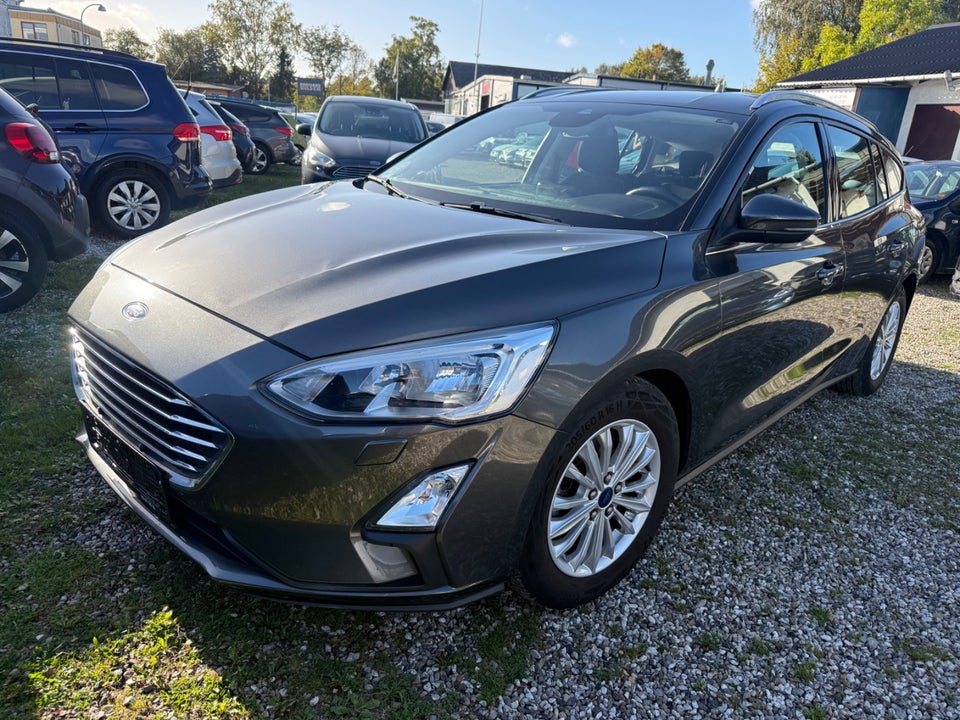 Ford Focus 1,0 EcoBoost Titanium Business stc. 5d
