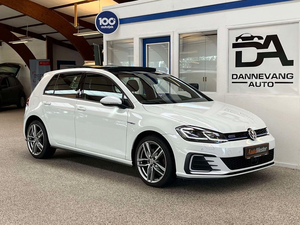 VW Golf VII 1,4 GTE DSG 5d