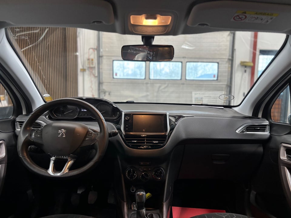 Peugeot 2008 1,2 VTi 82 Active 5d