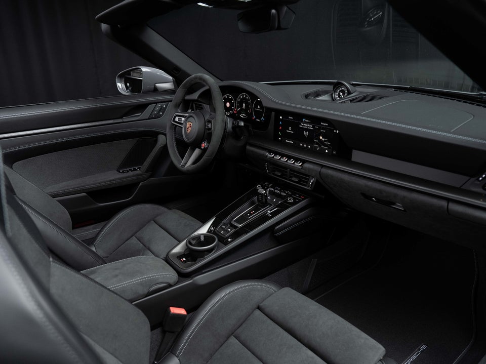 Porsche 911 Carrera 4 GTS 3,6 Cabriolet PDK 2d