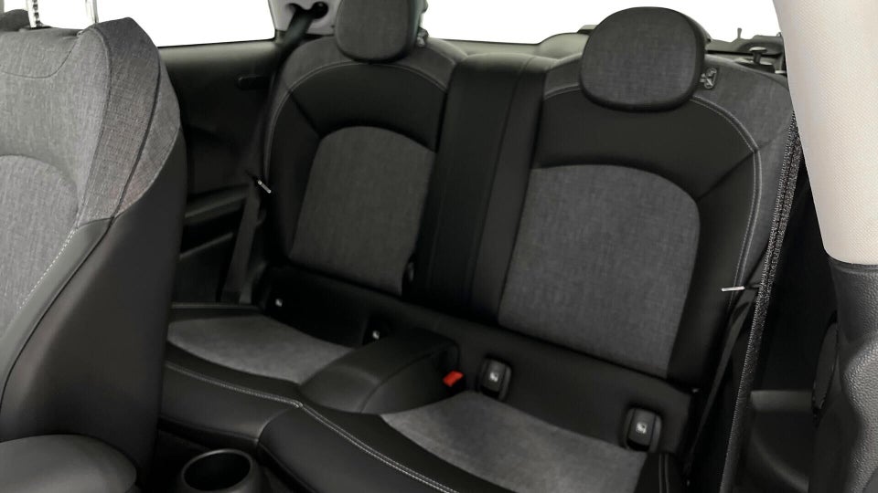 MINI Cooper SE Classic Trim 3d