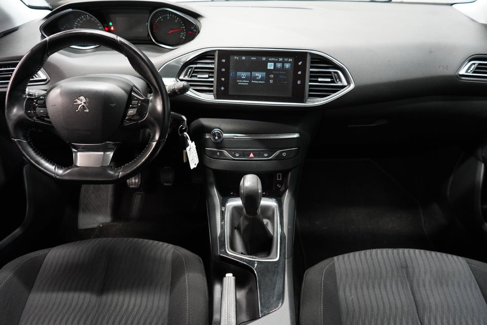 Peugeot 308 1,6 HDi 92 Style 5d