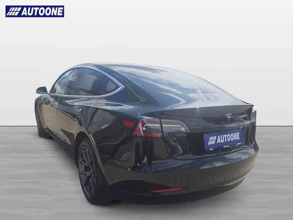 Tesla Model 3 Long Range RWD 4d